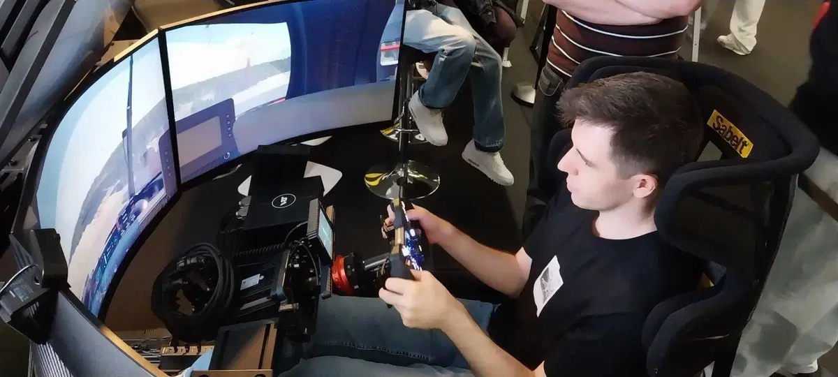 L'offerta Sabelt SIMRACING dalla pista al salotto di casa (6)