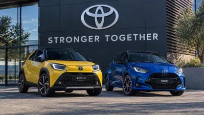 Toyota alza la voce con Bruxelles: “Non siamo ospiti in Europa”. Ecco cosa chiede su CO₂, stop 2035 e carburanti rinnovabili