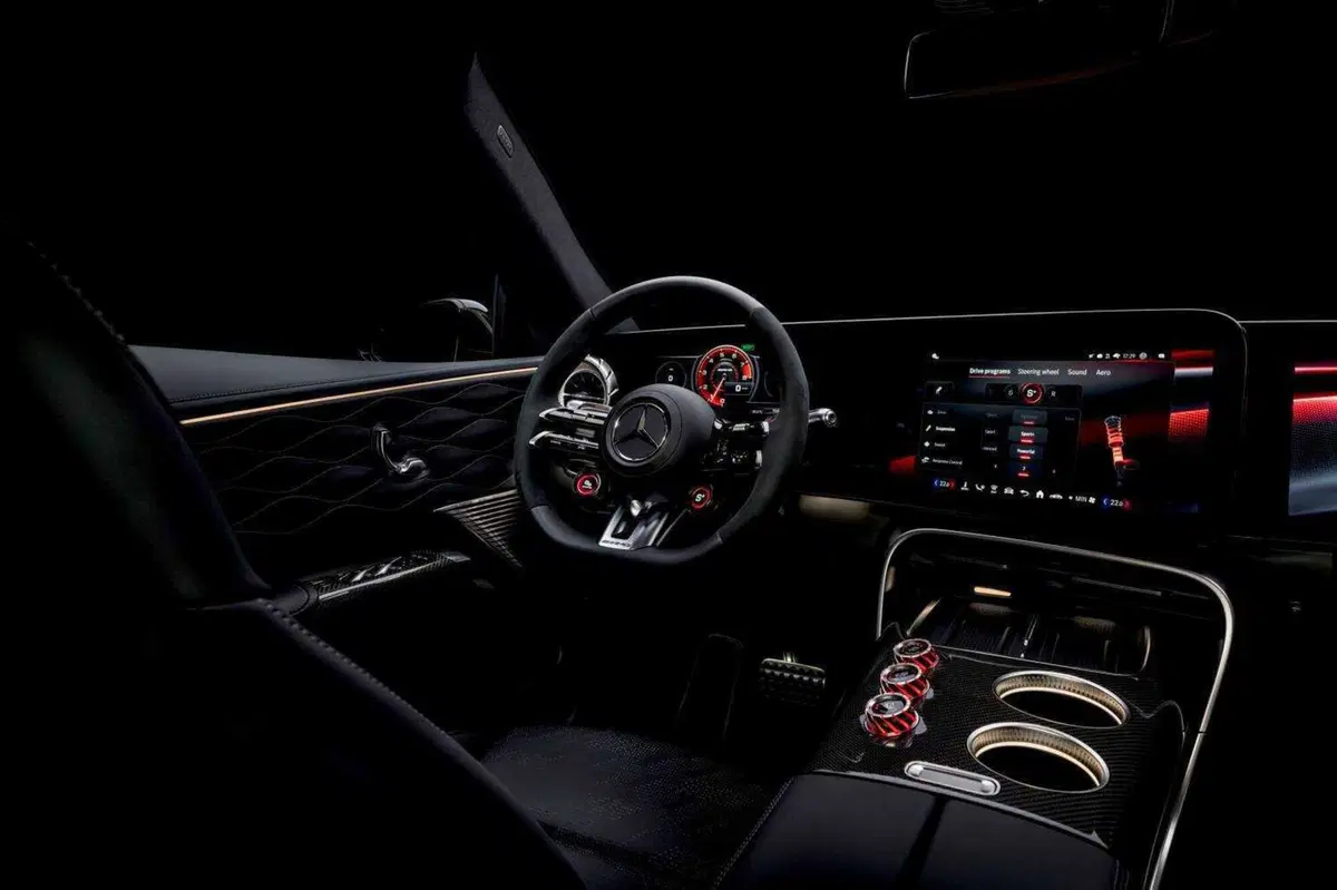 Mercedes-AMG GT SUV, 1.169 CV e 2.000 Nm: il SUV elettrico che sfida le supercar (14)