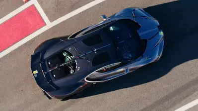 Mate Rimac risponde a Tesla Roadster: «Ci avevamo pensato anche noi». La Nevera poteva volare