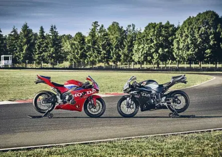 Honda CBR600RR 2027, ora frena come la Fireblade e le alette spariscono