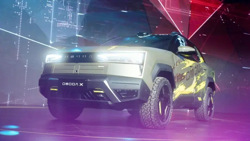 Omoda X svelata in Cina: il nuovo crossover che guarda al fuoristrada spinge l'invasione record in Italia e in Europa
