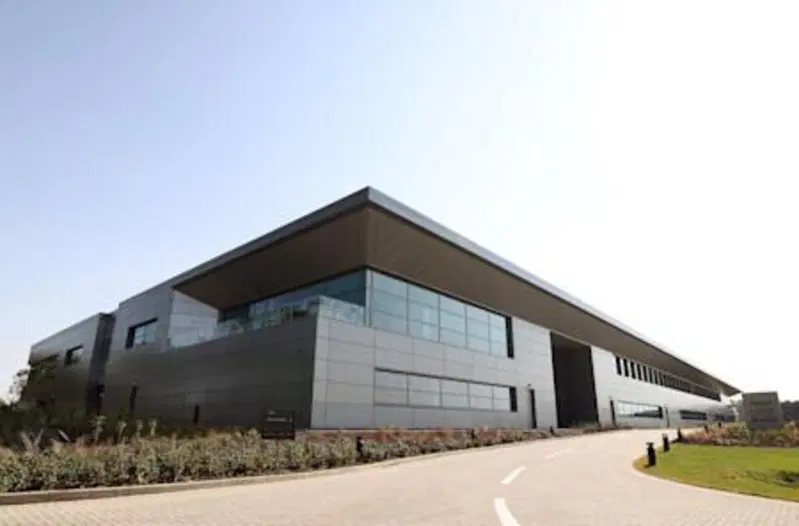 Aston Martin Aramco Formula One Team Technology Campus a Silverstone