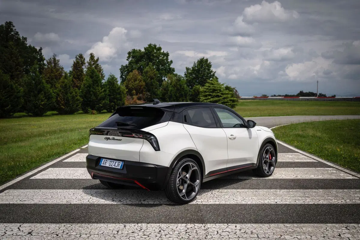 Alfa Romeo Junior: motorizzazioni, allestimenti, optional e prezzi. Guida all’acquisto (7)