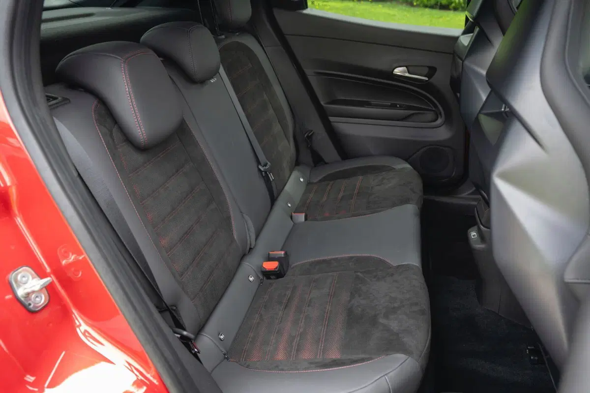 Alfa Romeo Junior: motorizzazioni, allestimenti, optional e prezzi. Guida all’acquisto (18)