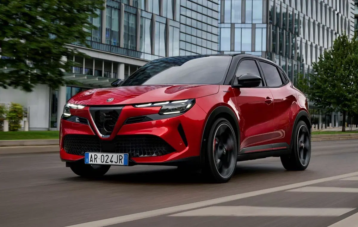 Alfa Romeo Junior: motorizzazioni, allestimenti, optional e prezzi. Guida all’acquisto (28)