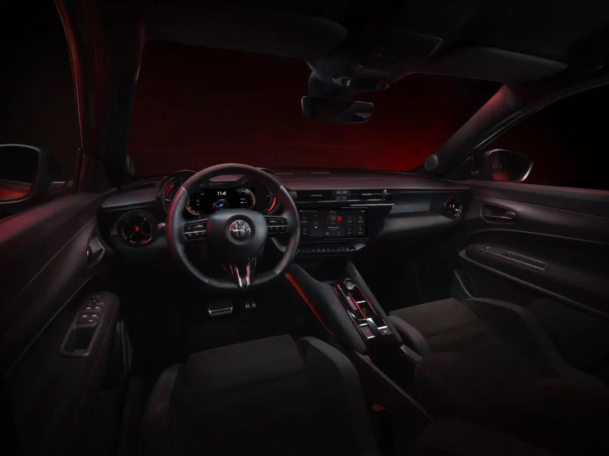 Alfa Romeo Junior: motorizzazioni, allestimenti, optional e prezzi. Guida all’acquisto (34)