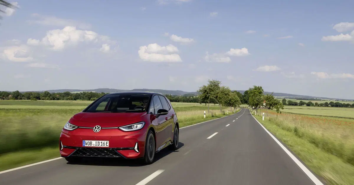 Volkswagen, richiamo per 72.700 auto elettriche: rischio incendio per le batterie di VW ID.3, ID.4, ID.7 e ID. Buzz