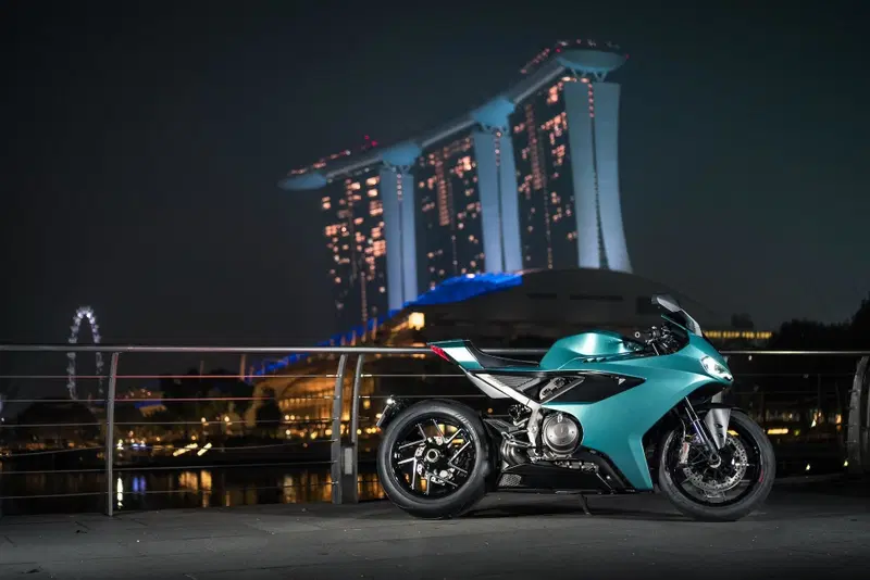 La Norton Manx R vince il Red Dot 2026