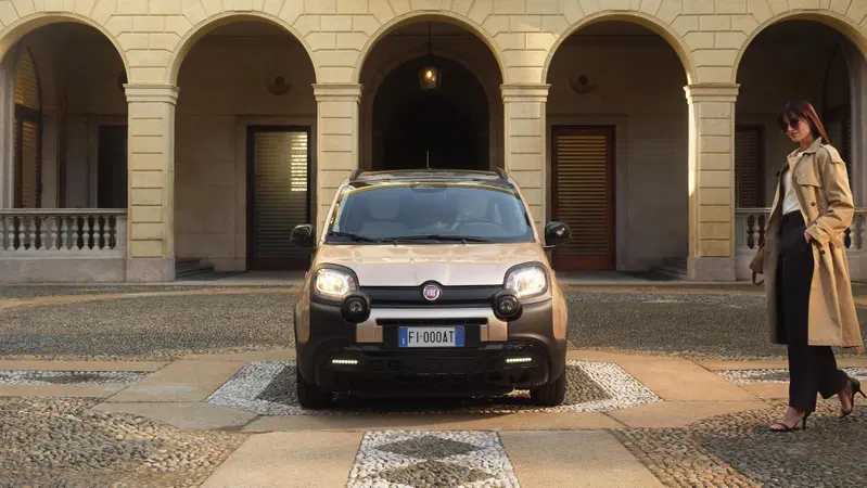 Fiat Pandina Tributo Autobianchi: l'omaggio di Stellantis alla Y10