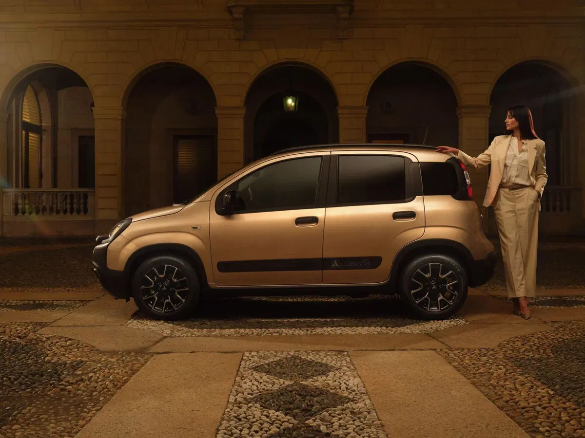 Fiat Pandina Tributo Autobianchi: l'omaggio di Stellantis alla Y10 (4)