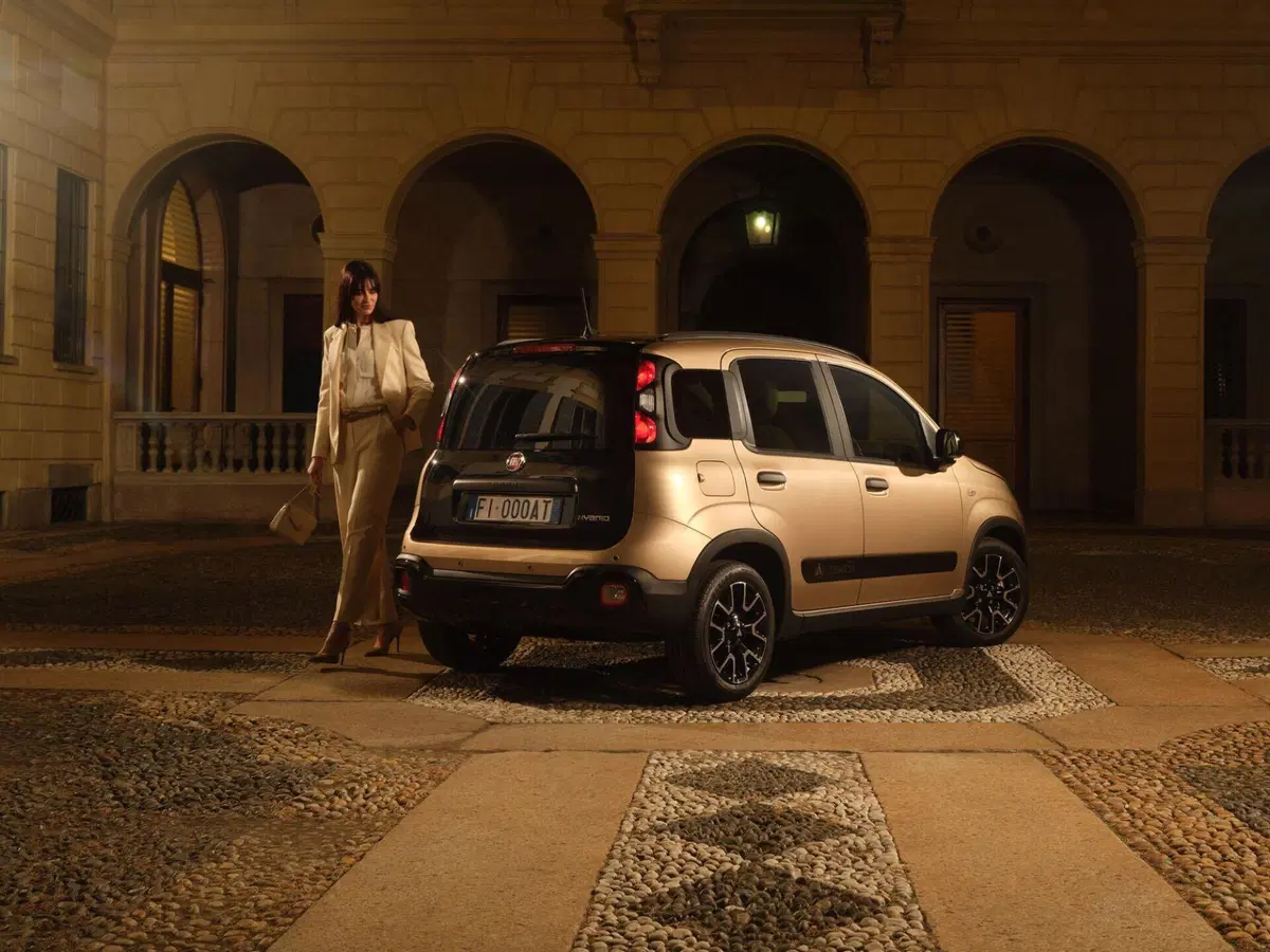 Fiat Pandina Tributo Autobianchi: l'omaggio di Stellantis alla Y10 (5)