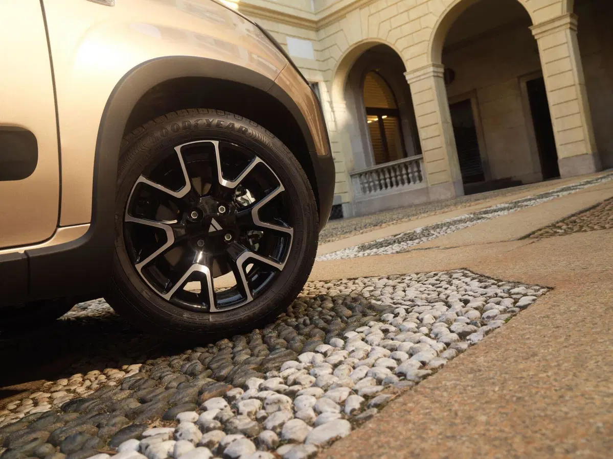 Fiat Pandina Tributo Autobianchi: l'omaggio di Stellantis alla Y10 (7)