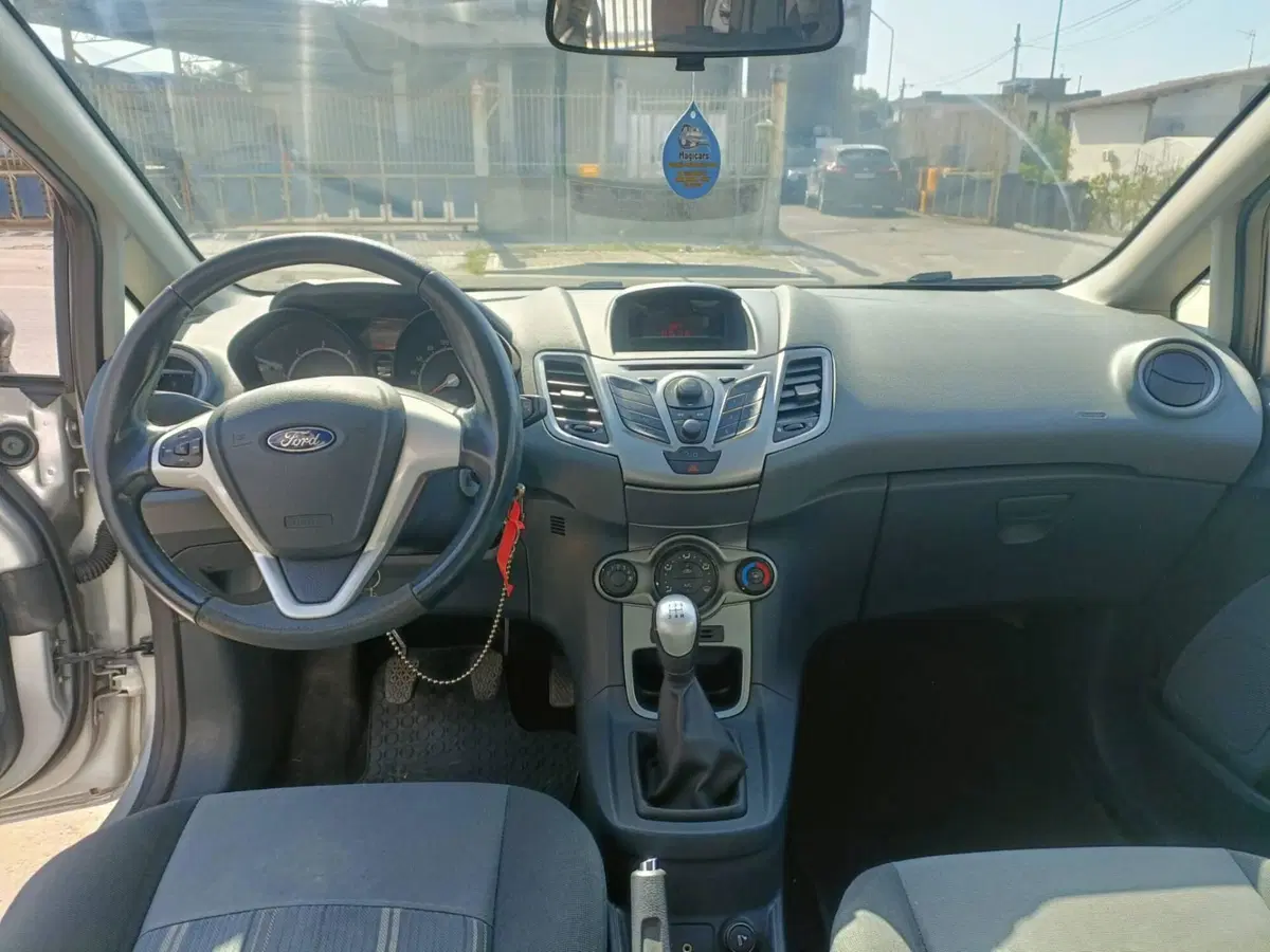 Ford Fiesta usata a Napoli (7)