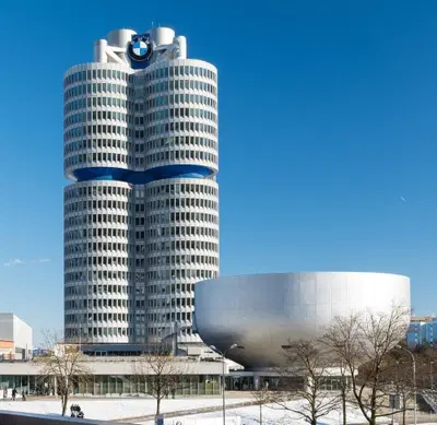 BMW, fino a 650.000 euro per lasciare il lavoro: il piano chiude in anticipo