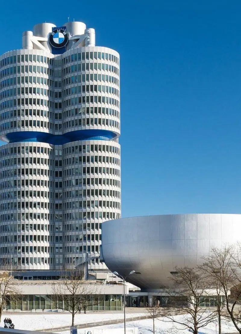 BMW, fino a 650.000 euro per lasciare il lavoro: il piano chiude in anticipo