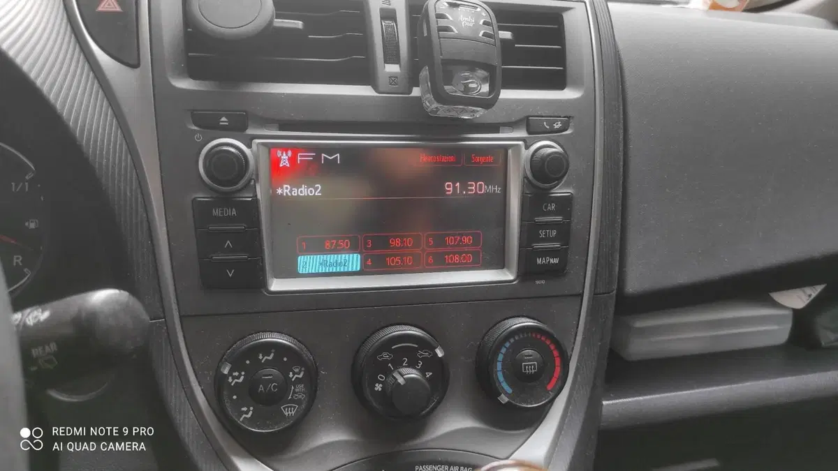 Toyota Verso-S usata a Caserta (4)