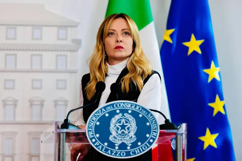 Protesta dei Tir, il Governo approva il decreto: altri 105 milioni contro il caro gasolio e leasing sospesi fino a marzo