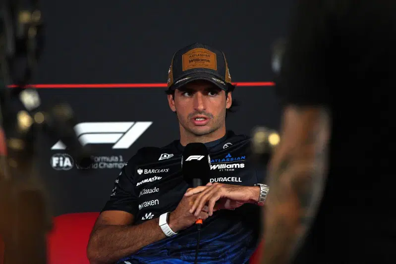'Qatar e Abu Dhabi? Difficile esserne convinti': Sainz gela la F1 sul Medio Oriente, poi la Williams deve correggere il tiro