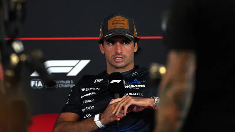 'Qatar e Abu Dhabi? Difficile esserne convinti': Sainz gela la F1 sul Medio Oriente, poi la Williams deve correggere il tiro