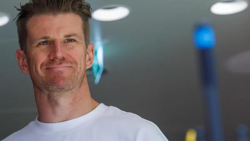 'È stato impeccabile, quello che fa a questa età è incredibile': Hulkenberg incorona Kimi Antonelli ad Austin