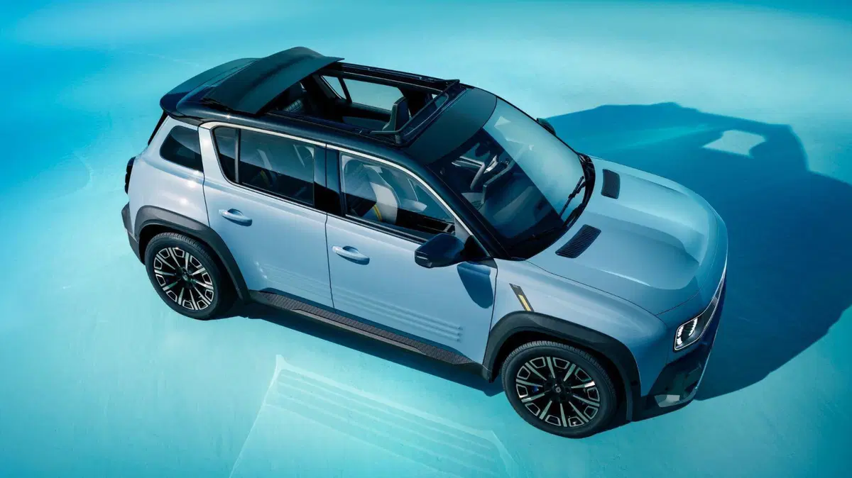 Renault 4 E-Tech Electric: l'elettrica si aggiorna, debutta la batteria LFP e arriva l'edizione Roland-Garros (10)