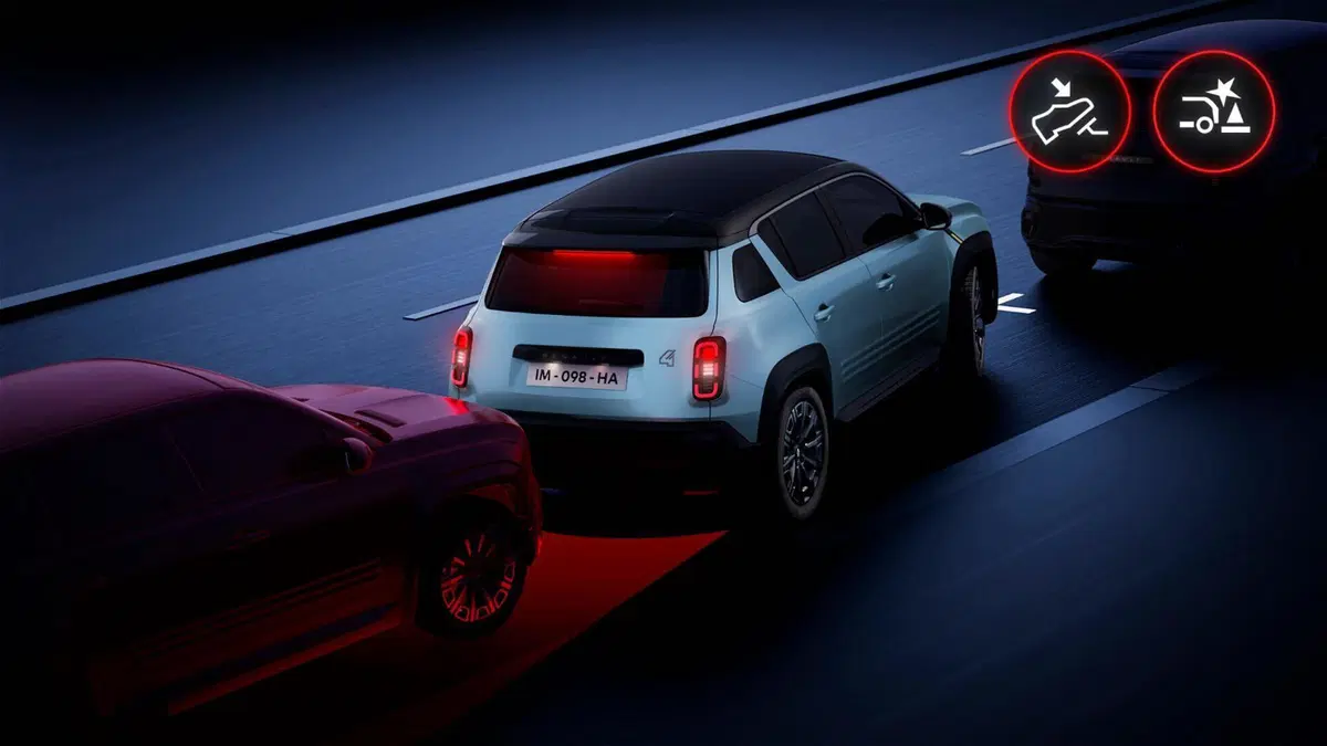 Renault 4 E-Tech Electric: l'elettrica si aggiorna, debutta la batteria LFP e arriva l'edizione Roland-Garros (28)
