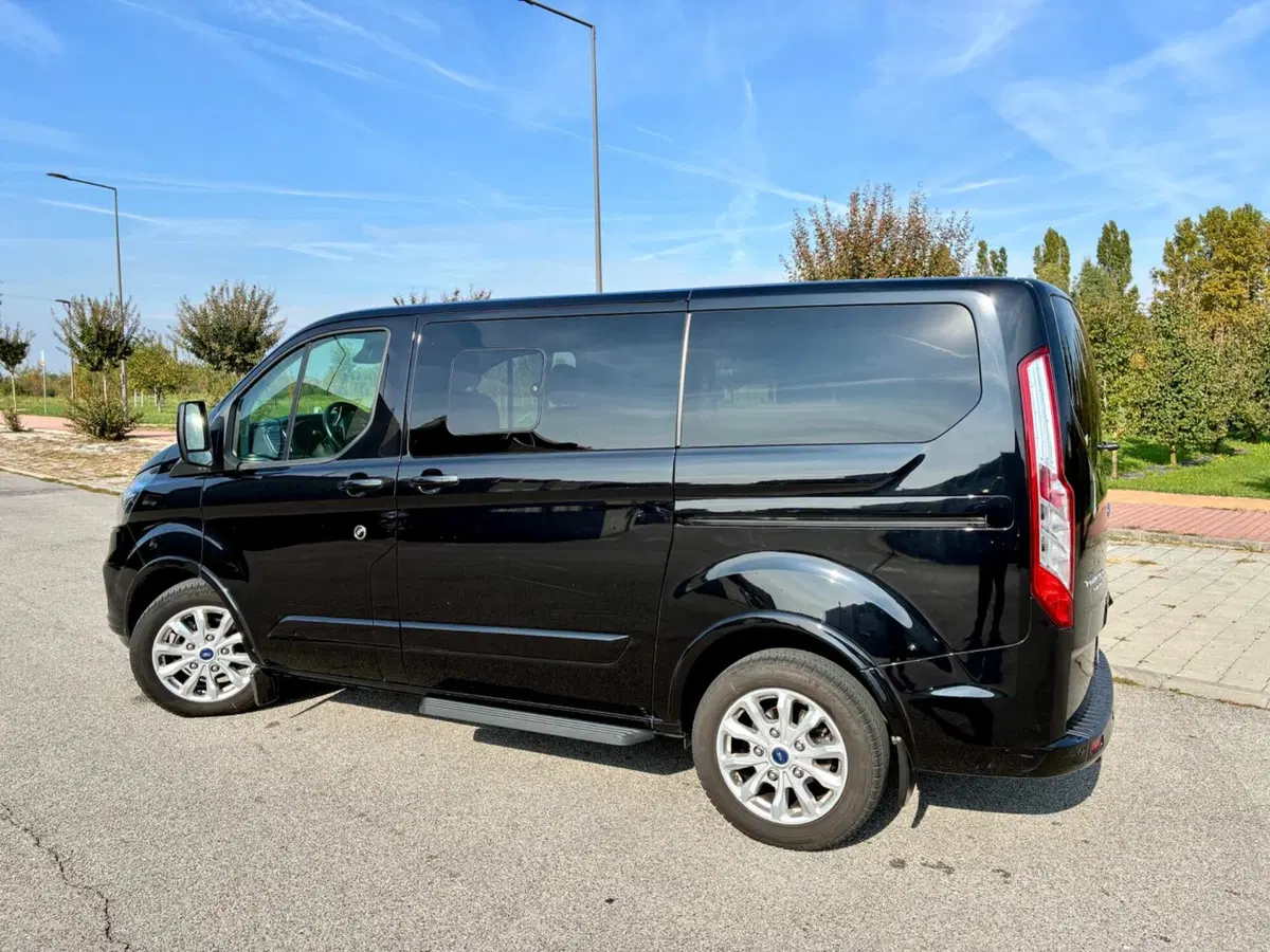 Ford Tourneo Custom usata a Padova