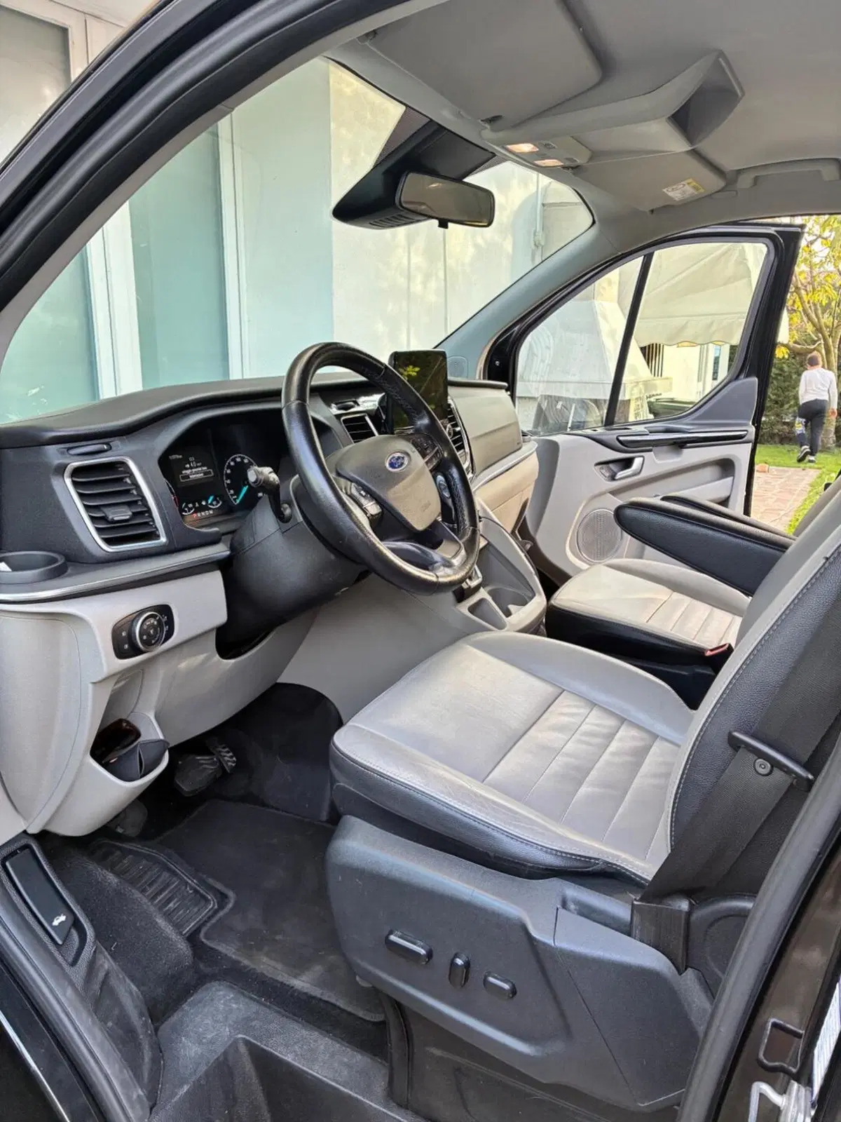 Ford Tourneo Custom usata a Padova (2)