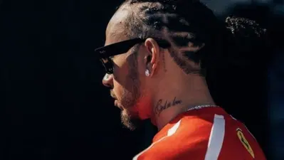 “Sulla schiena? Ho 42 anni e sto benissimo, ma in rettilineo volano”: Hamilton svela il punto debole Ferrari dopo le qualifiche ad Austin