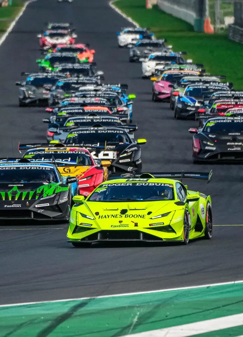 Monza da brividi: le Lamborghini World Finals e l'addio alla Huracán accendono il Tempio della Velocità 