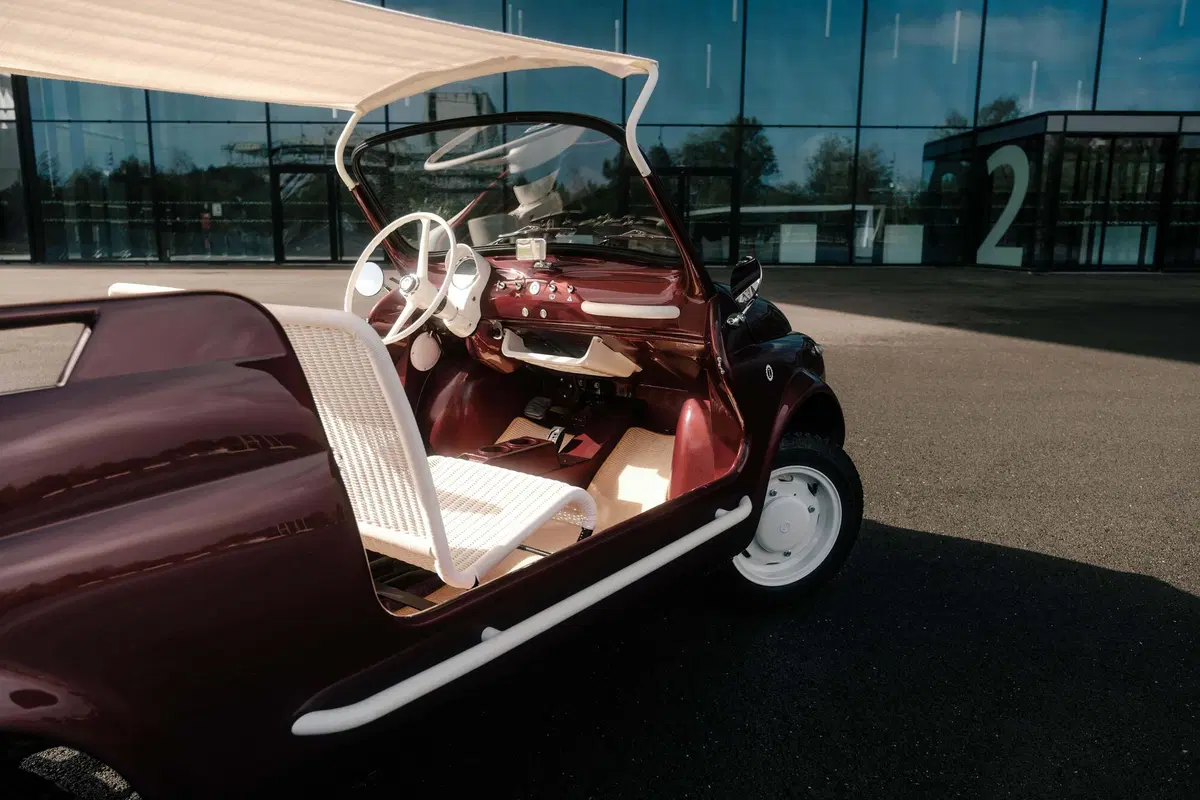 Garage Italia Spiaggina M: il restomod elettrico si allunga di 17 cm per fare spazio a quattro (2)