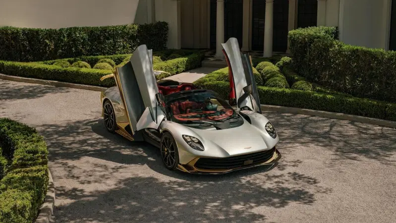 Aston Martin Valhalla Spider, 1.079 CV e 350 km/h: va più forte senza tetto che con la capote!