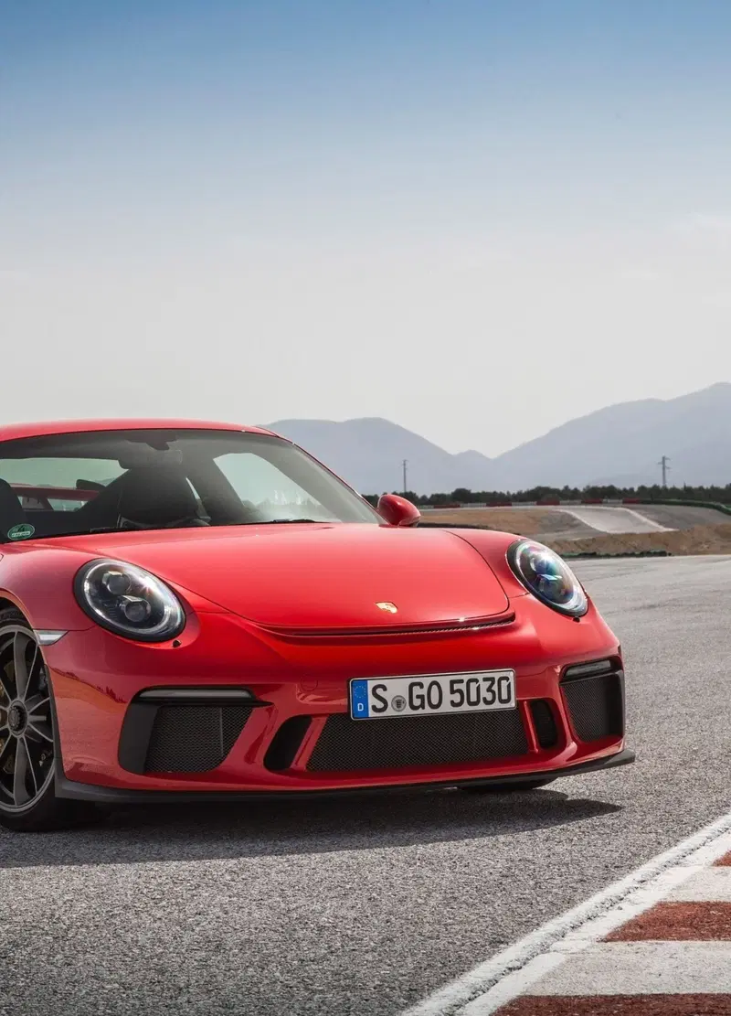 Porsche, utili in forte ripresa nel 2026: ricavi in calo, ma margini in crescita