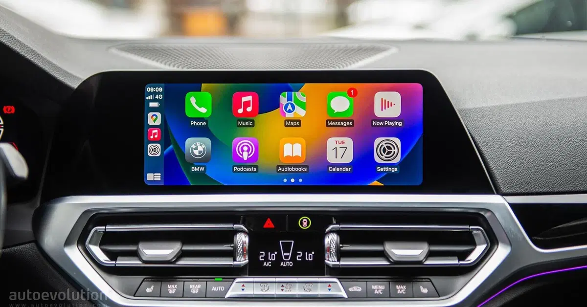 YouTube su Apple CarPlay, APTV non funziona più: cosa succede con iOS 27.2