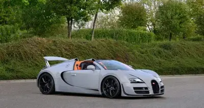 Bugatti Veyron, Ferrari 275 GTS e Alfa Romeo RZ: all’asta a Zurigo oltre 80 auto da collezione