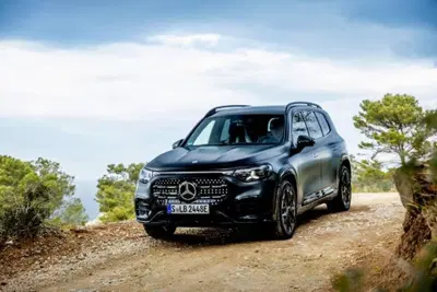 Mercedes-Benz taglia le stime di profitto 2026: la crisi in Cina pesa sui conti