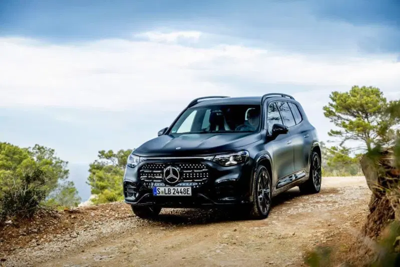 Mercedes-Benz taglia le stime di profitto 2026: la crisi in Cina pesa sui conti