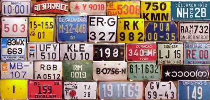Arrivano le targhe personalizzate per moto e auto? Sì, ma non subito