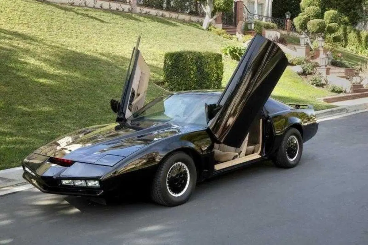 KITT di Supercar all’asta: la Pontiac Firebird che portò Knight Rider in Europa punta al record