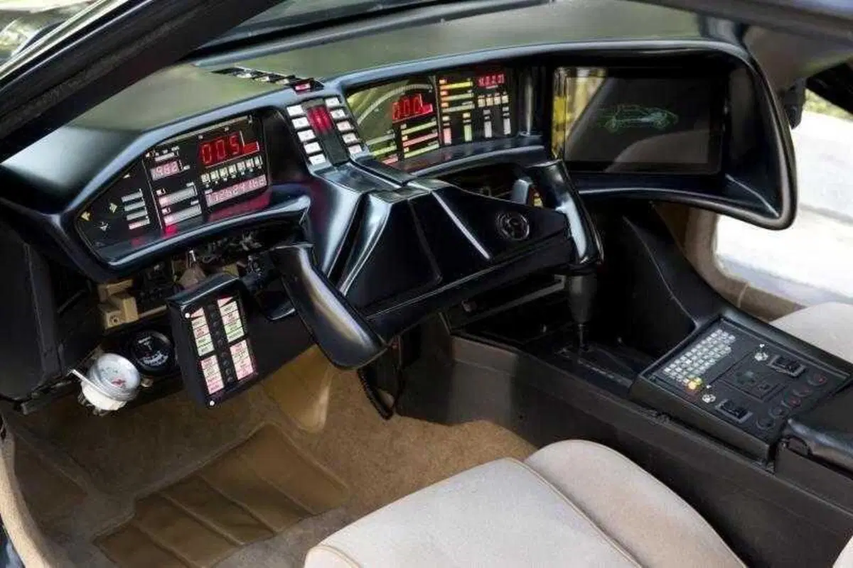 KITT di Supercar all’asta: la Pontiac Firebird che portò Knight Rider in Europa punta al record (3)