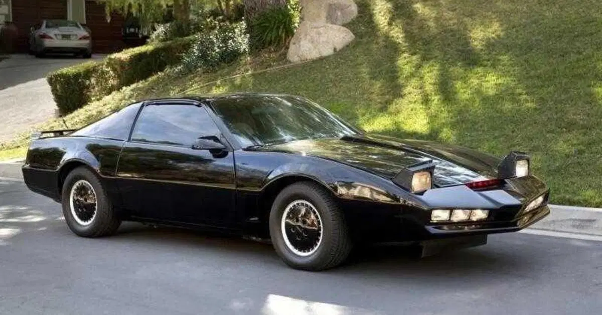 KITT di Supercar all’asta: la Pontiac Firebird che portò Knight Rider in Europa punta al record
