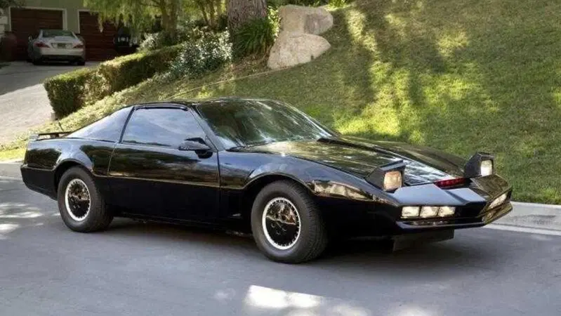 KITT di Supercar all’asta: la Pontiac Firebird che portò Knight Rider in Europa punta al record