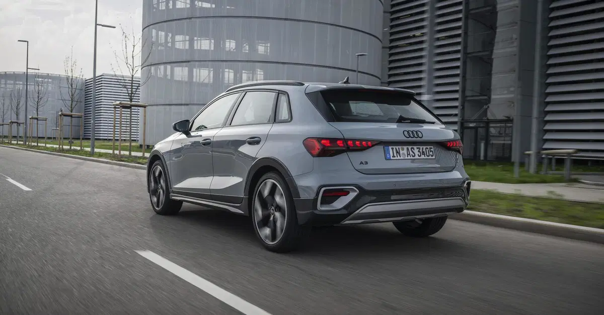 Audi A3 Allstreet, la prova del restyling: più tecnologia e 160 CV mild hybrid