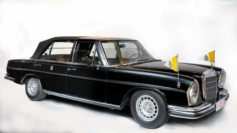 Mercedes Benz 300 SEL