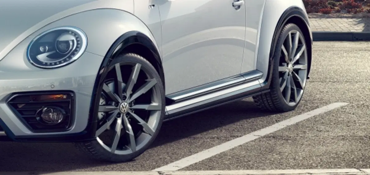 Quale scoprire, Confronto: VW Maggiolino Cabriolet 1.2 TSI Vs Mini One Cabrio (13)