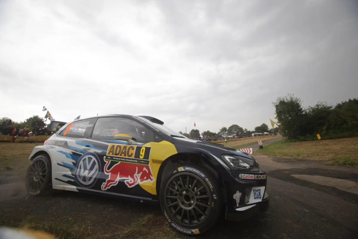 WRC16 Germania. In testa Mikkelsen (Volkswagen) (3)