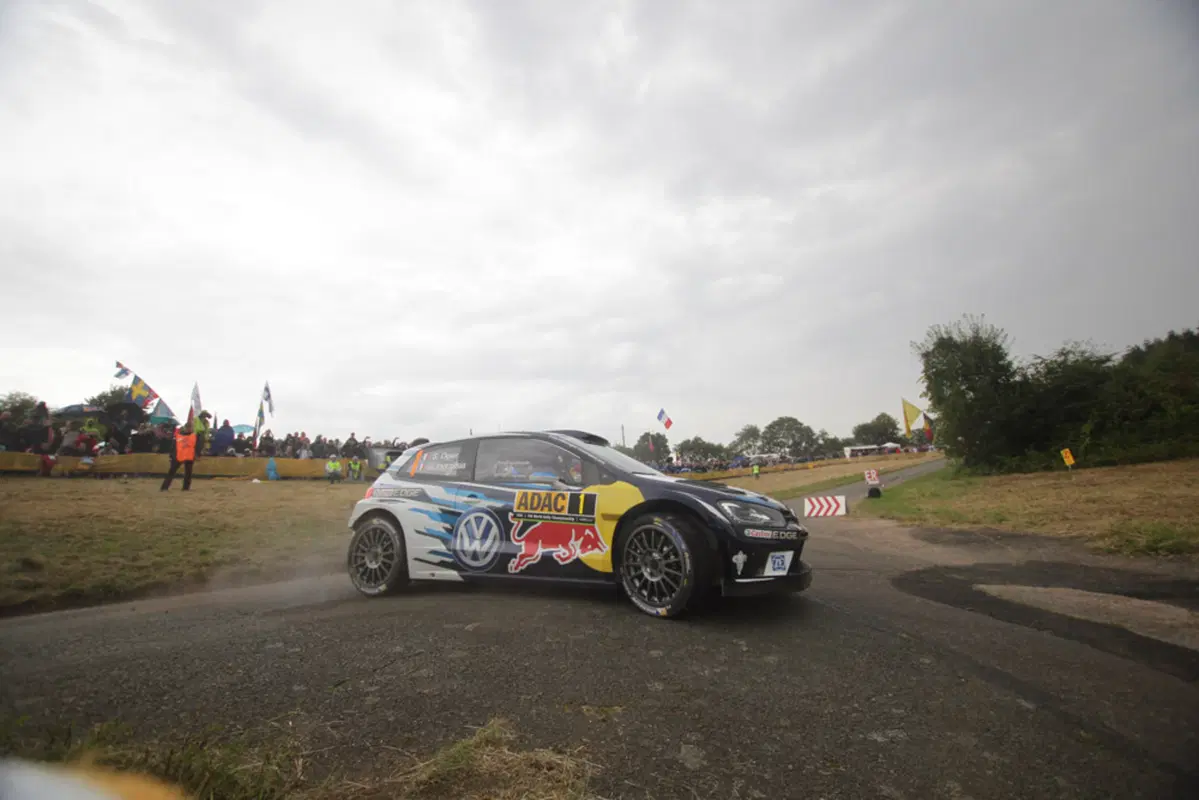 WRC16 Germania. In testa Mikkelsen (Volkswagen) (6)