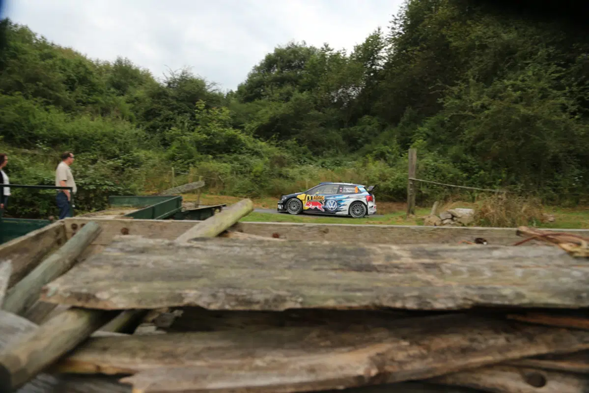 WRC16 Germania. In testa Mikkelsen (Volkswagen) (8)