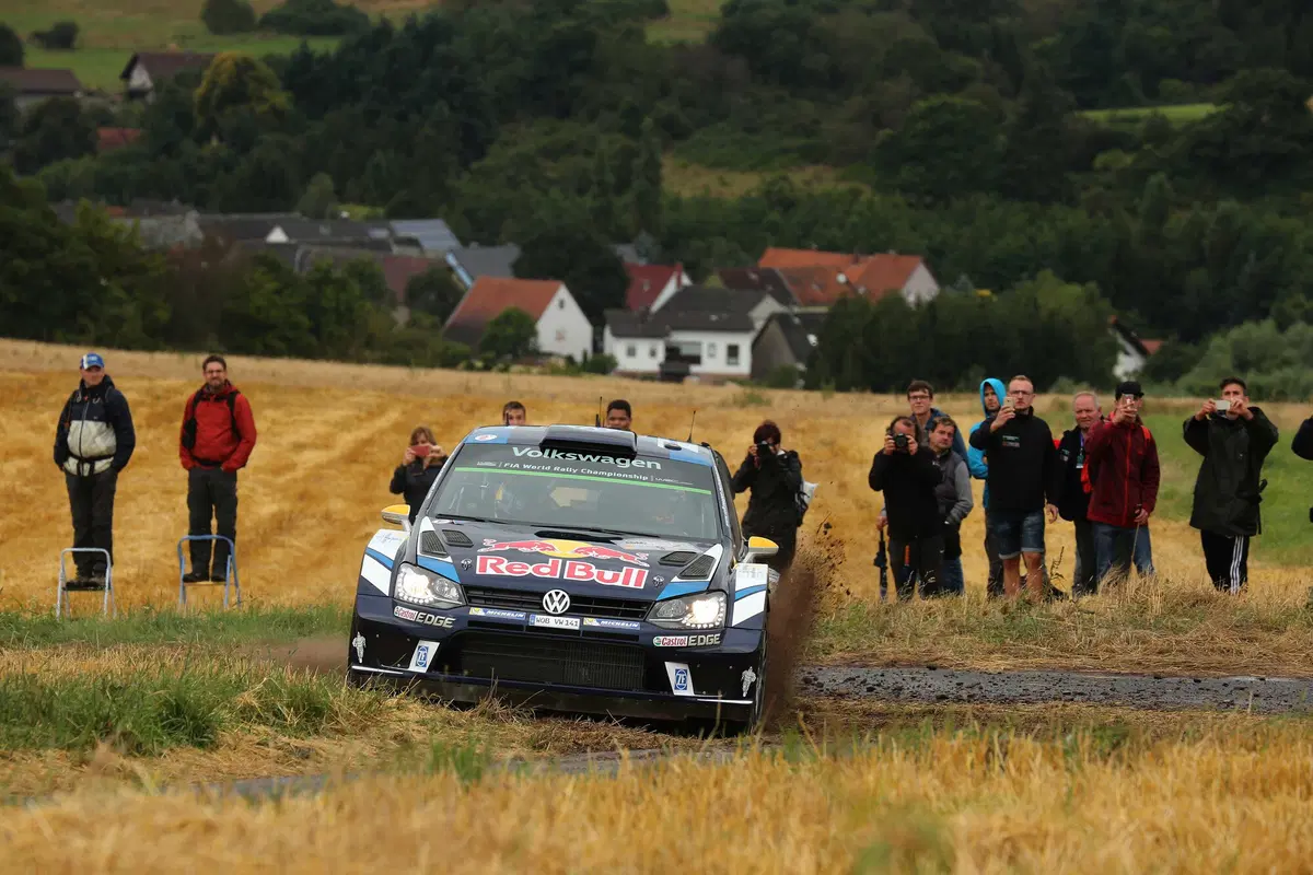 WRC16 Germania. Ogier (Volkswagen) davanti a tutti (8)